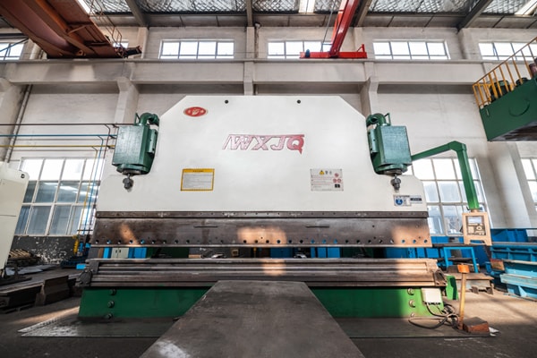 Dobladora CNC de 800 toneladas y 6.5m